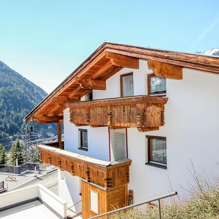 Holiday Home Hoelzl By Interhome 플리르쉬 외부 사진