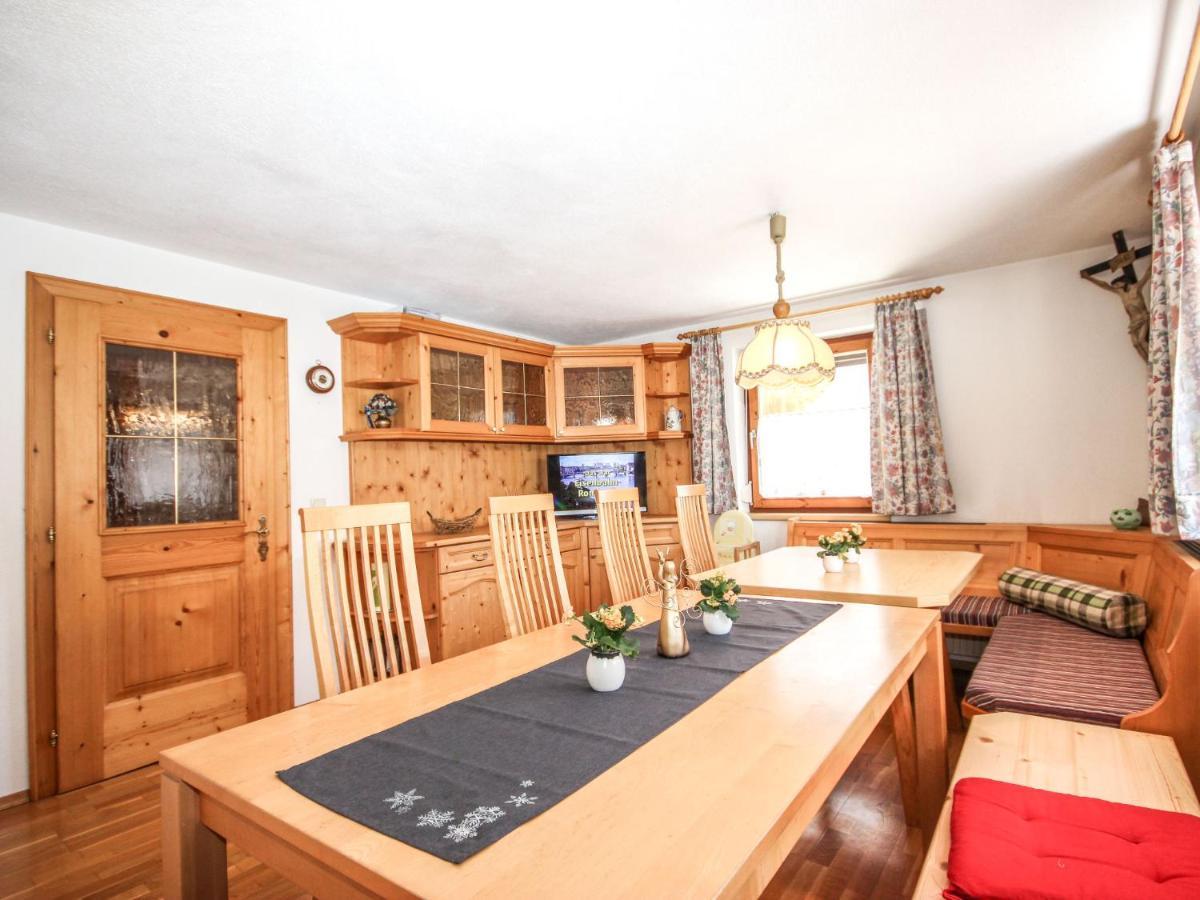 Holiday Home Hoelzl By Interhome 플리르쉬 외부 사진